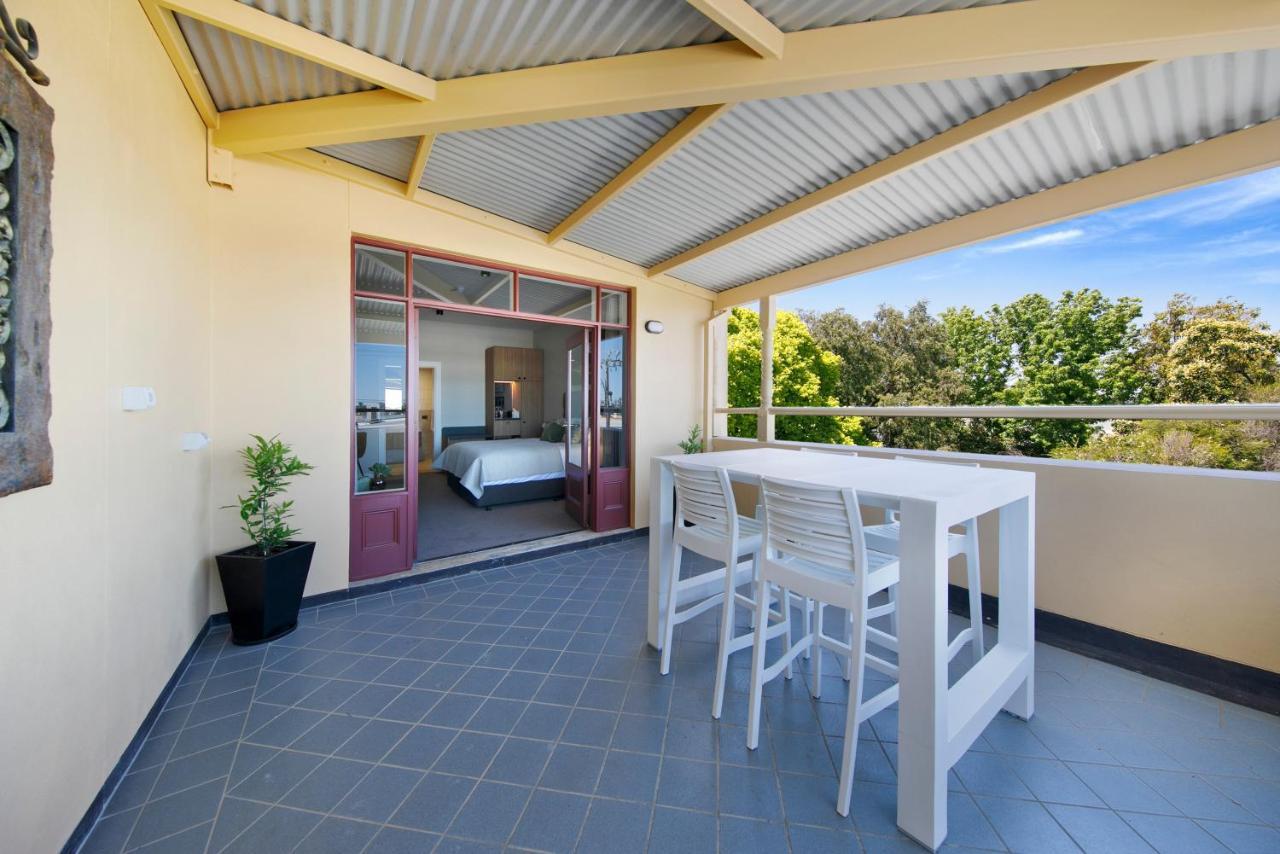 The Tanunda Club Guest Suites Exterior photo